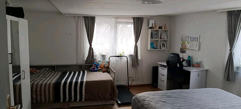 Thumbnail-1-Zimmer Wohnung in Weissach mit Garage, ab 1.6.2026