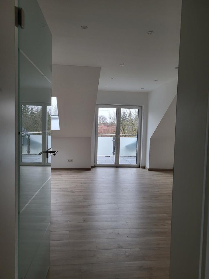 Thumbnail-Sehr schöne Dachgeschosswohnung