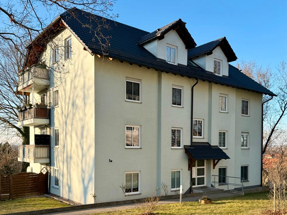 Thumbnail-Attraktive 2-Raum-Dachgeschosswohnung mit Balkon und traumhaftem Blick in ruhiger Lage am Stadtpark