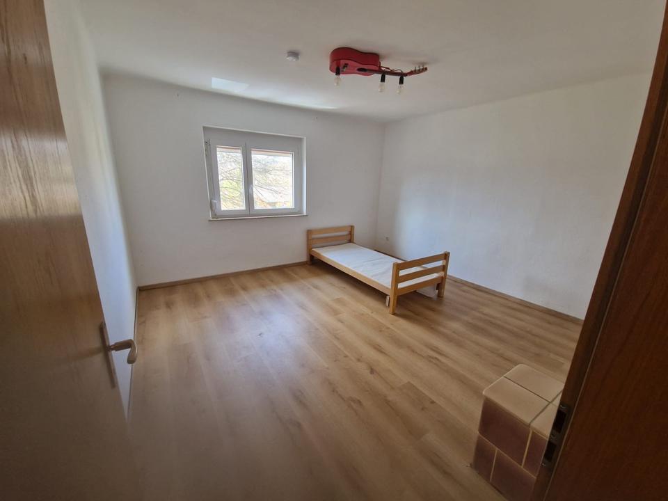 Thumbnail-Wohnung 5 Zimmer Stockheim