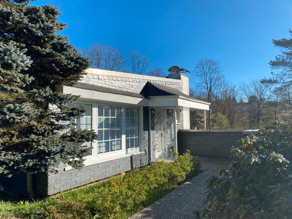 Thumbnail-Einfamilienhaus mit großem Garten & Garage, mitten im Grünen