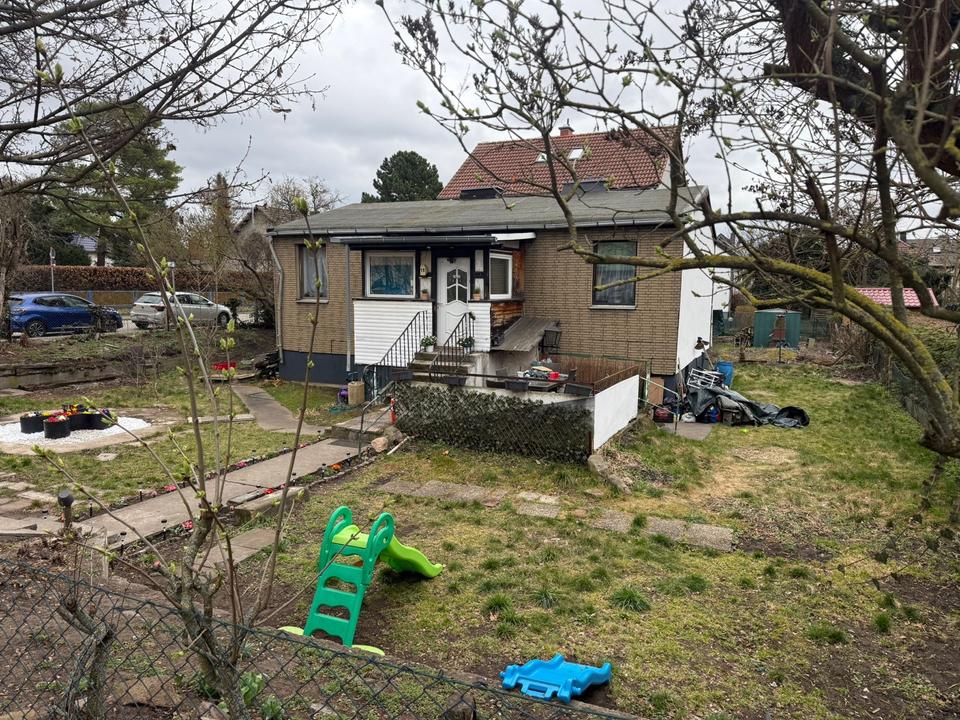 Thumbnail-Eck Grundstück in Blumenviertel