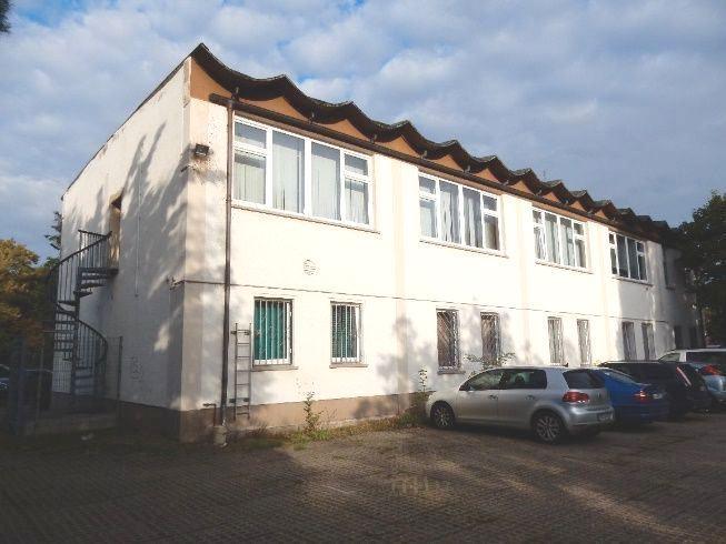 Thumbnail-flexible Büroräume mit zentraler Lage, guter Verkehrsanbindung mit Blick auf die Saale zu vermieten