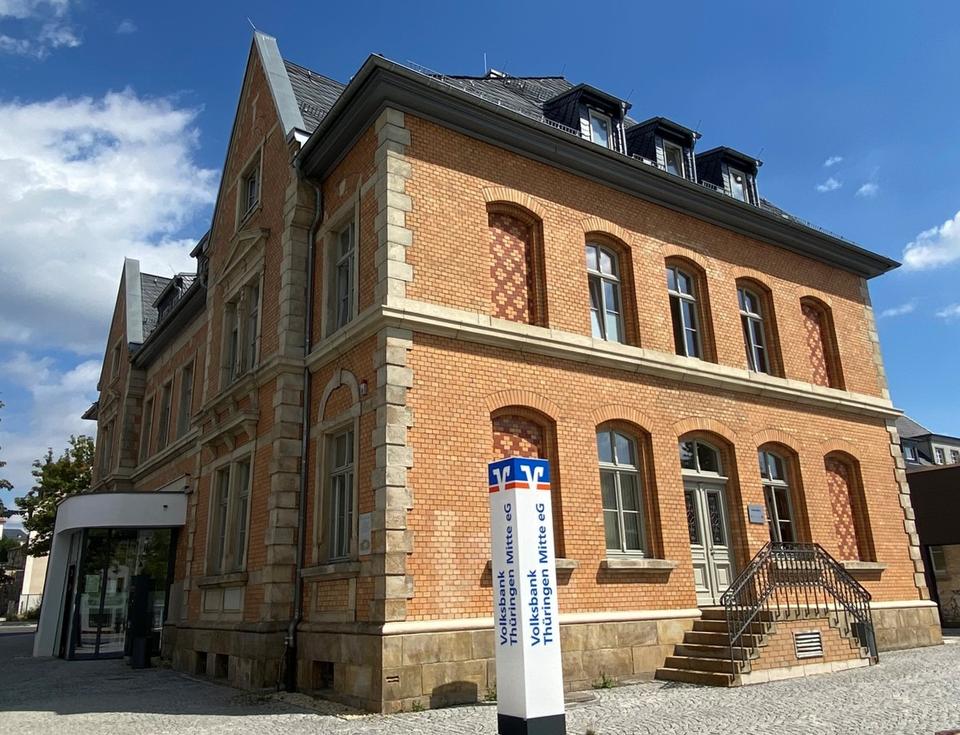 Thumbnail-Möbliertes Appartement zum Pauschalpreis (inkl. Nebenkosten) im Zentrum von Ilmenau!