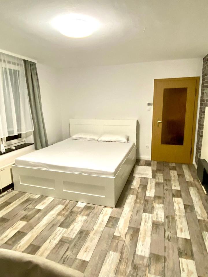 Thumbnail-Wohnung voll möbliert + Balkon