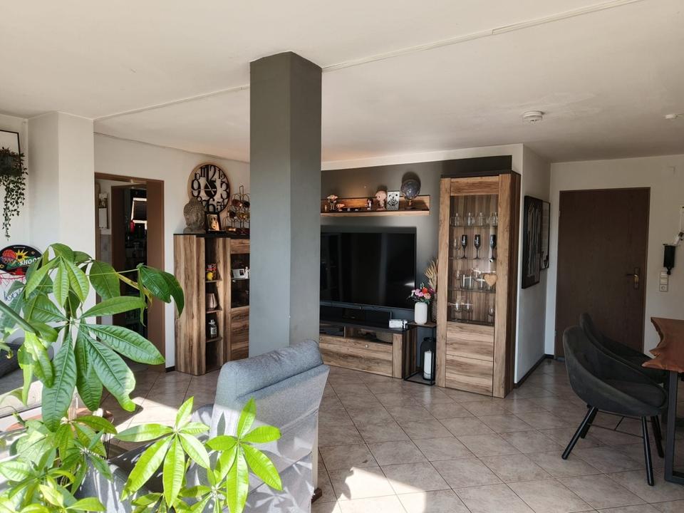 Thumbnail-***ATTRAKTIVE TERRASSENWOHNUNG MIT GARTEN UND SEPARATEM EINGANG***