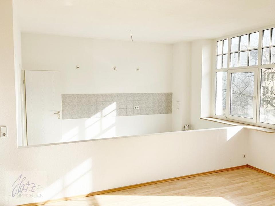 Thumbnail-***SCHÖNE, HELLE 3-RAUMWOHNUNG MIT OFFENER KÜCHE IM ZENTRUM VON RIESA*** zu vermieten