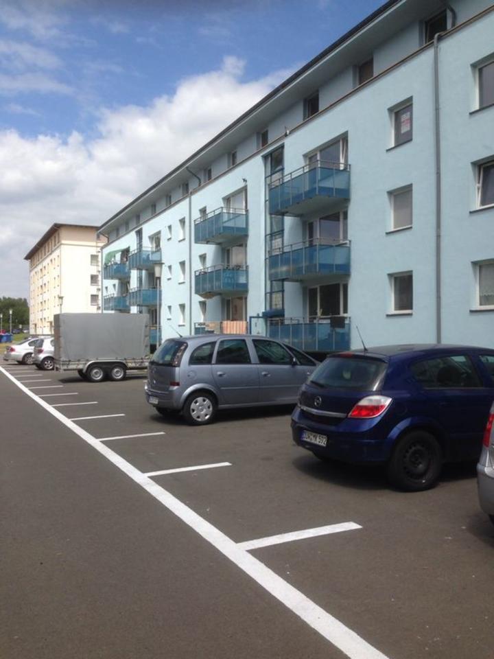 Thumbnail-4-Zimmer-Küche-Bad-Balkon