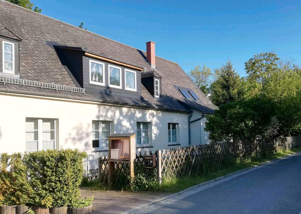 Thumbnail-Erstbezug in hochwertig sanierter und hellen 2-Zimmer-Wohnung