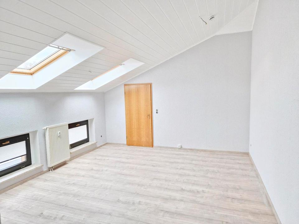 Thumbnail-4,5 Raum Wohnung mit Einbauküche und 2 Bädern