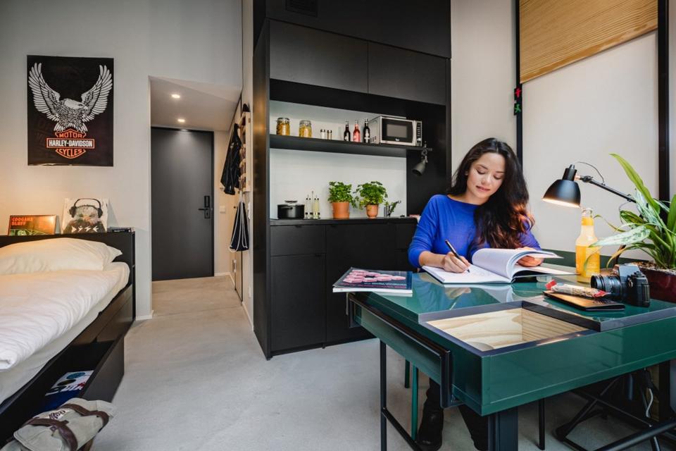 Thumbnail-Neon Wood Student Housing in Berlin Friedrichhain - Classic Apartment