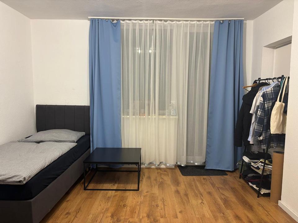 Thumbnail-Top Lage! Geräumiges Zimmer in 3er-WG nähe Bahnhof.