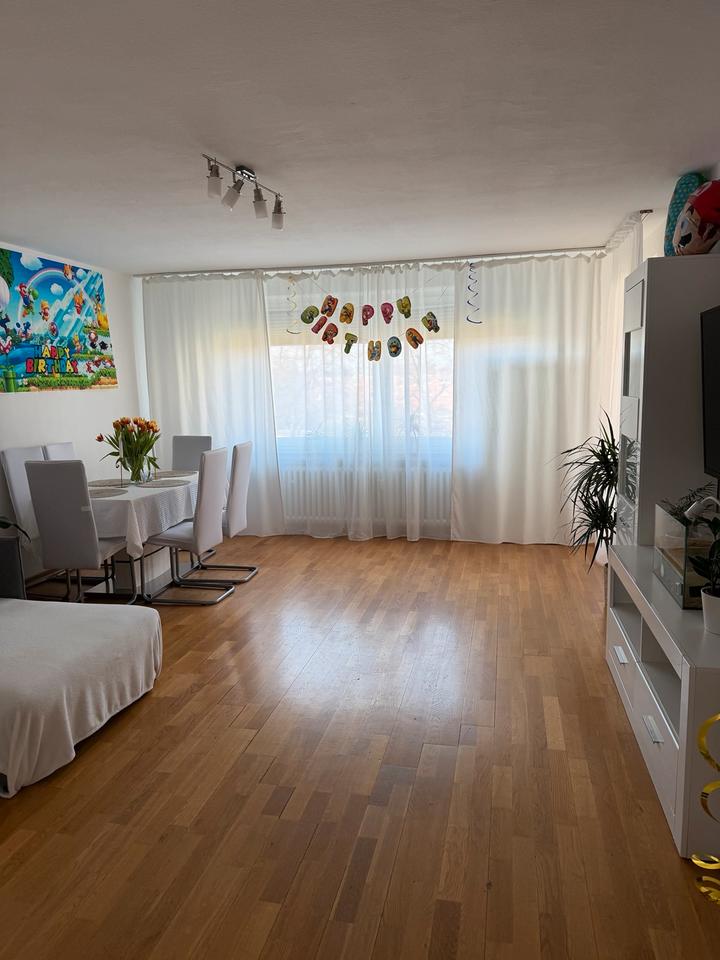 Thumbnail-Helle 3-Zimmer-Wohnung Mietdauer: von 2 Monaten bis zu 1 Jahr.