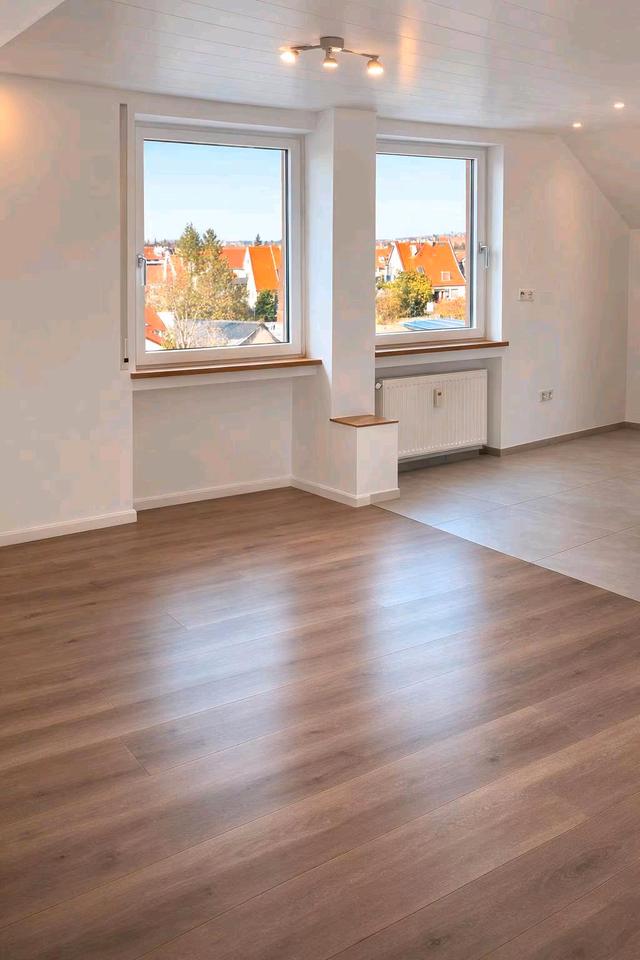 Thumbnail-Moderne, helle 3 Zimmer Dachgeschosswohnung in Volkach