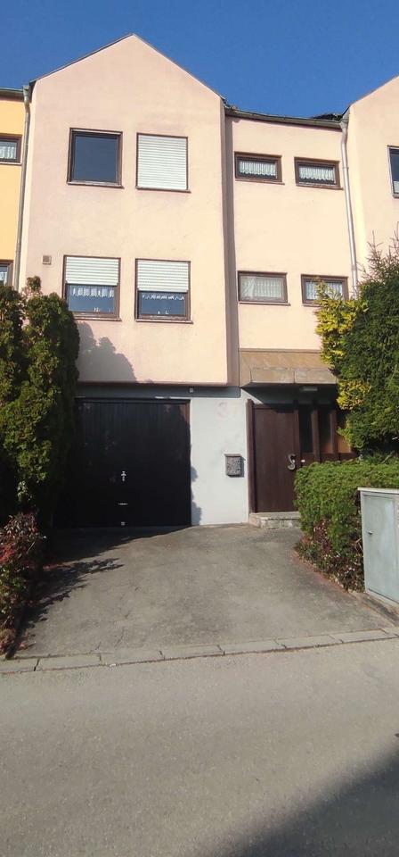 Thumbnail-Reihenmittelhaus ca. 130 m² Wohnfläche mit Garage in Friedberg