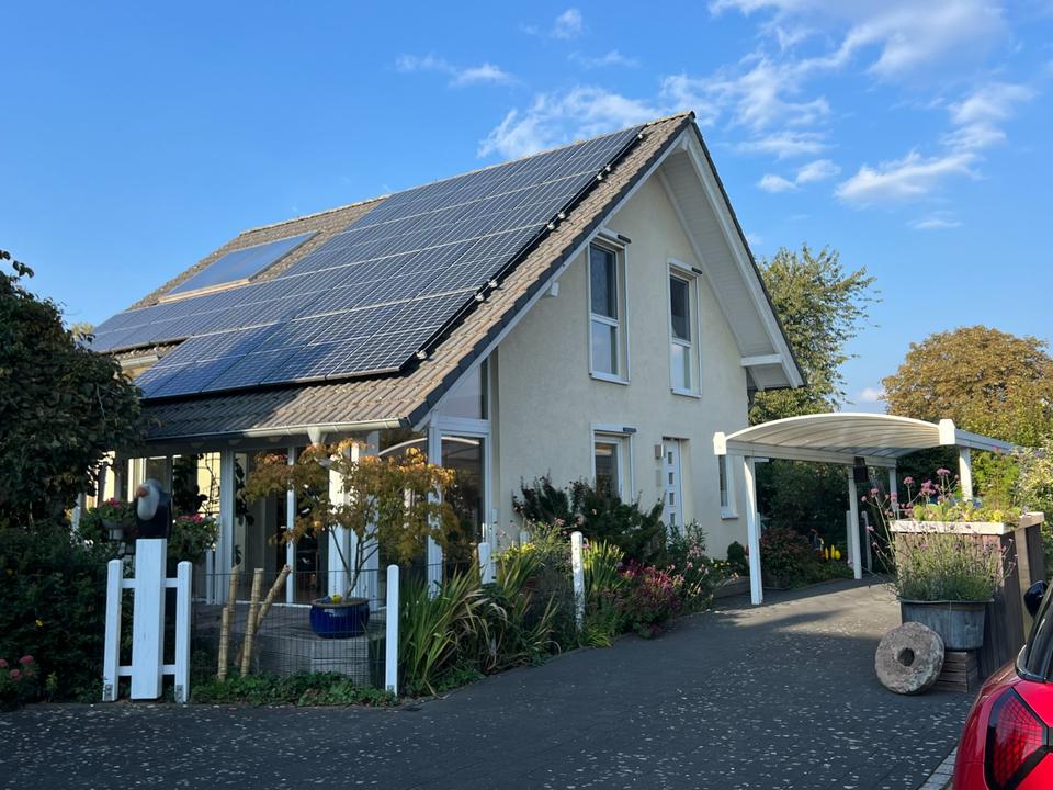 Thumbnail-Charmantes Einfamilienhaus (Baujahr 2006) mit großem Garten