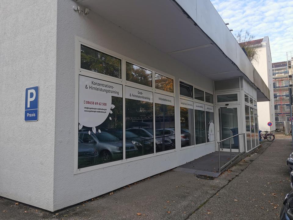 Thumbnail-Büroräume im Erdgeschoss am Münchenerplatz 11.