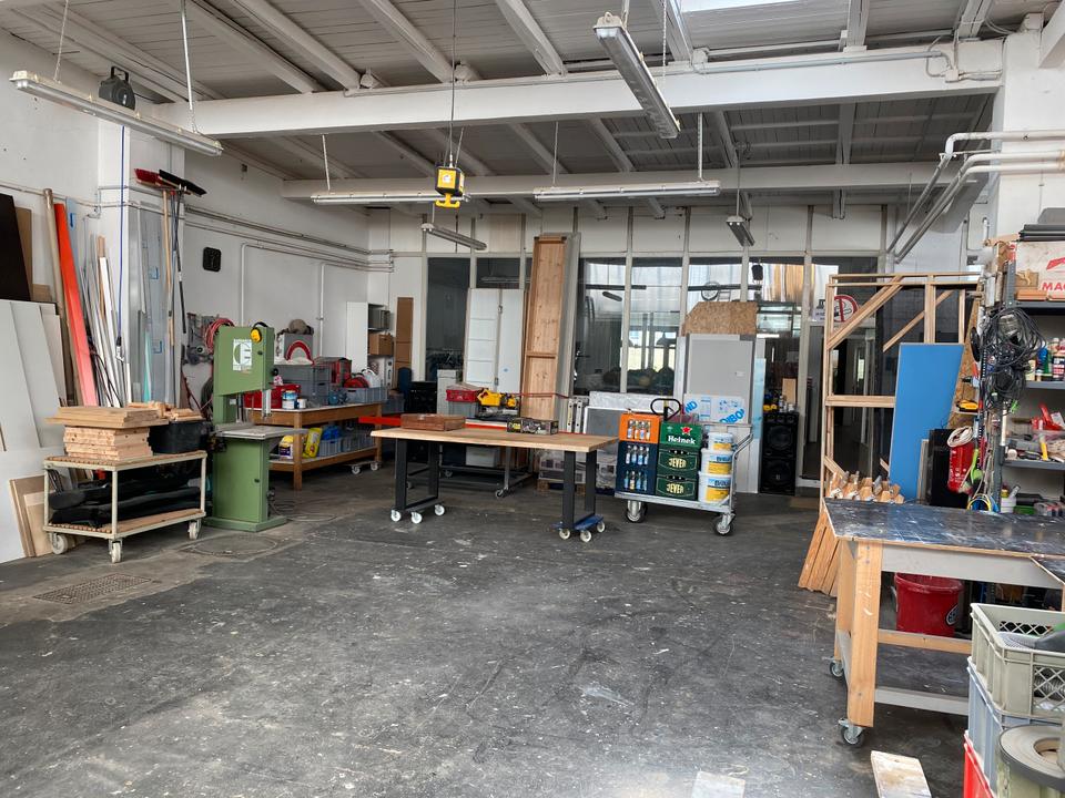 Thumbnail-Werkstatt Tischlerei Atelier Holzwerkstatt