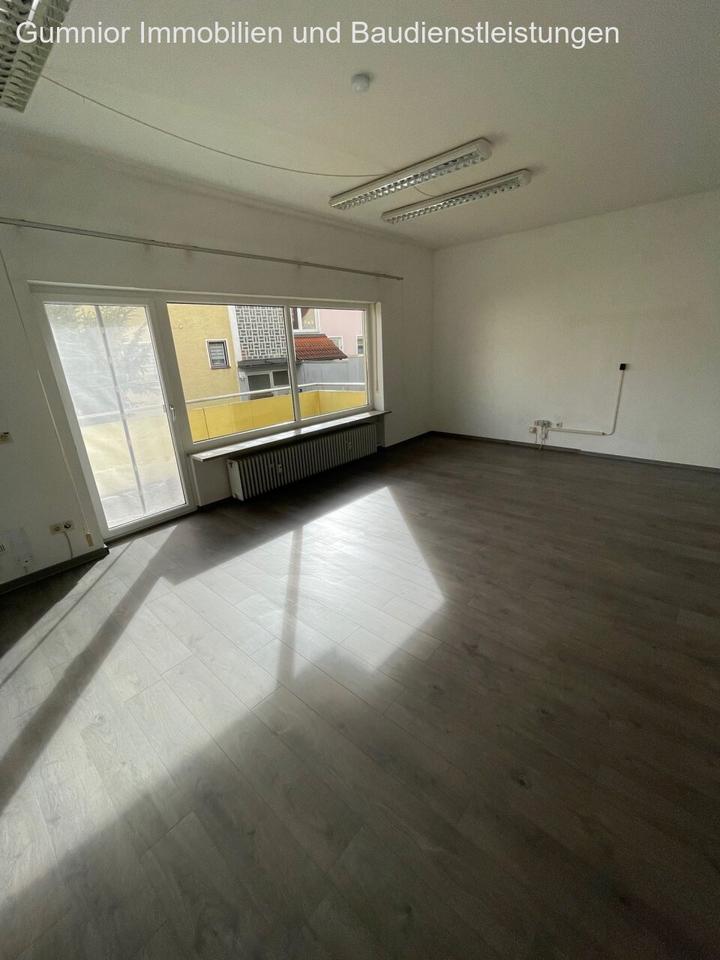 Thumbnail-4 - Raumwohnung mit 1 Duschbadezimmer und Küche ** PLUS Balkon und Kaminofenanschluss