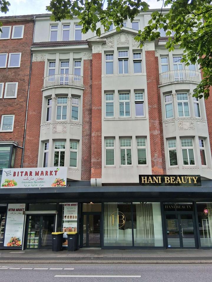 Thumbnail-Schöne 3-Zimmer Wohnung mit großzügiger Dachterrasse in Nähe Hörnbrücke zu vermieten!