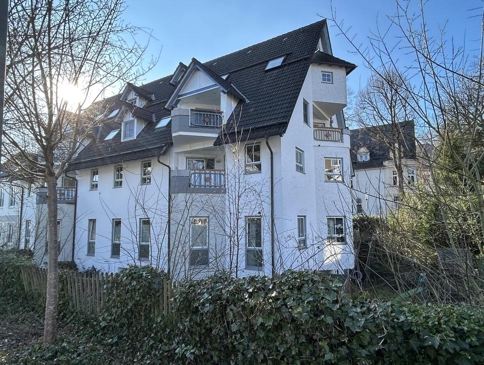 Thumbnail-Wohnen am Wall - schöne, helle 2 Zimmer-Etagenwohnung mit Aufzug, Balkon und eigenem Laubengang