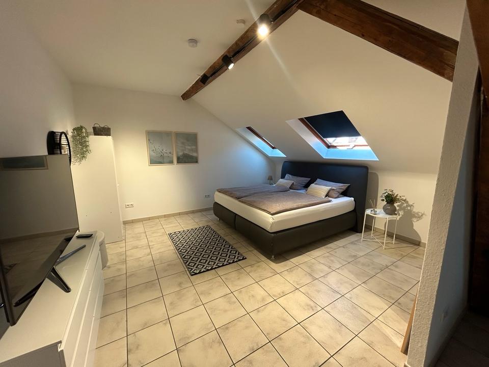 Thumbnail-Top Möbliertes 1-Zimmer Studio Stadtmitte