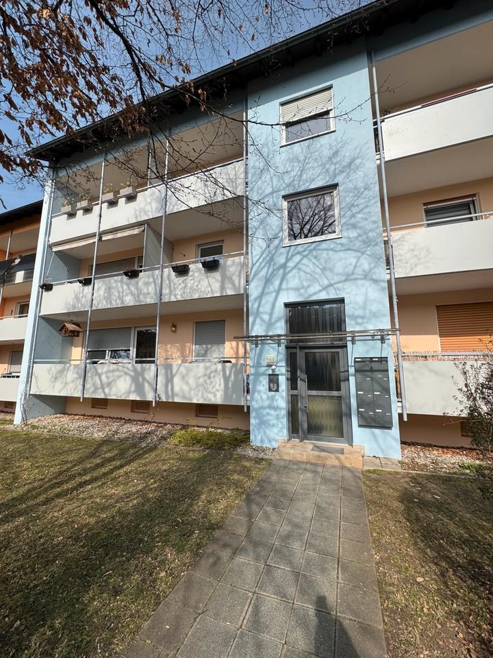 Thumbnail-3-Zimmer EG-Wohnung in Top-Lage Feucht mit Balkon & Garage