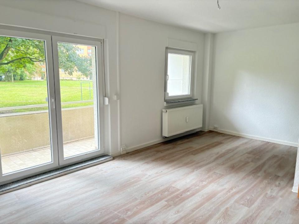 Thumbnail-sanierte 3-Raum-Wohnung mit Aufzug (1047-2502)