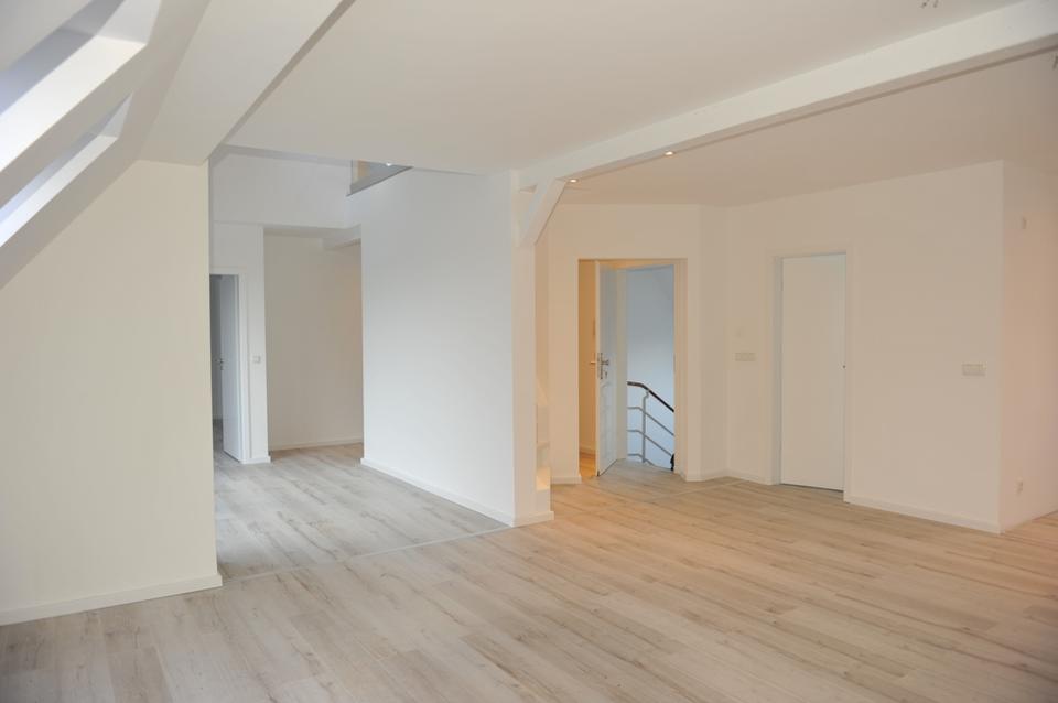 Thumbnail-Exklusive Luxusdachgeschosswohnung - die Einzige im Treppenaufgang!!