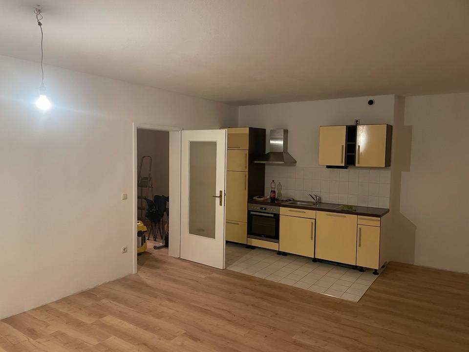 Thumbnail-Helle und Schön geschnittene 2 Raumwohnung in Gotha