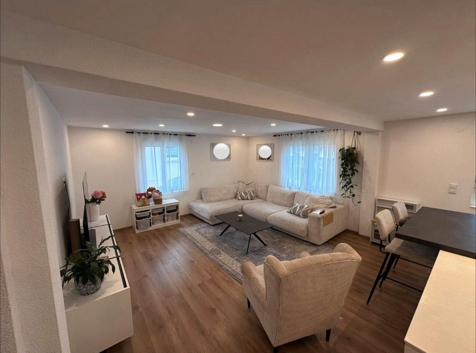 Thumbnail-Sanierte Doppelhaushälfte