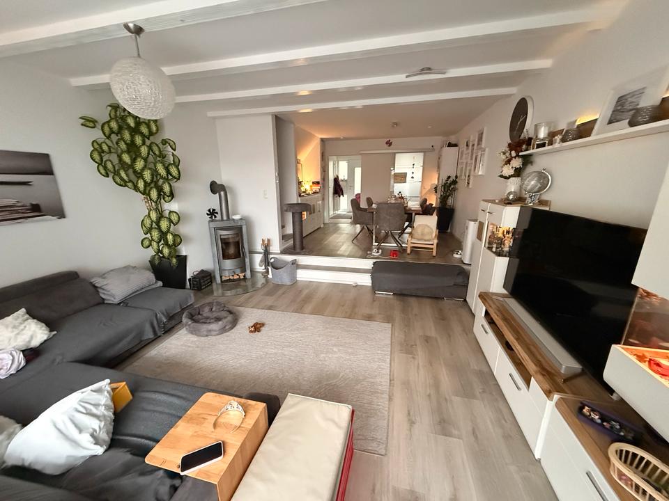 Thumbnail-Reihenmittelhaus, kleiner Garten in ruhiger Lage – Wolfschlugen