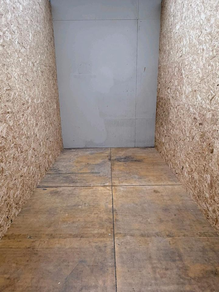 Thumbnail-Abstellraum