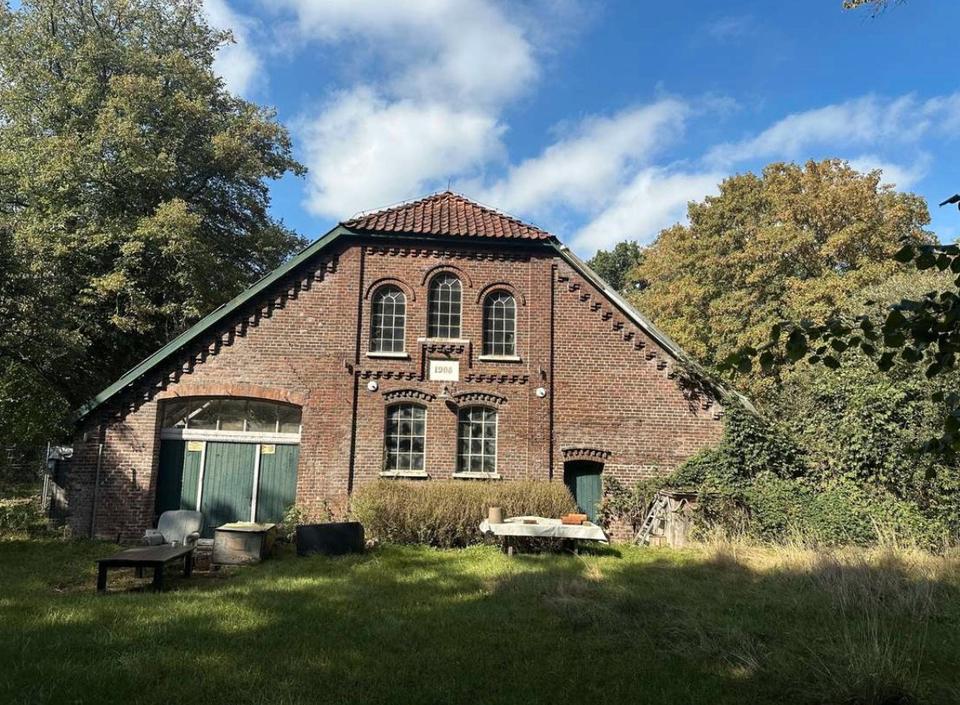 Thumbnail-Resthof. Altes Bauernhaus. Sanierungsbedürftig.