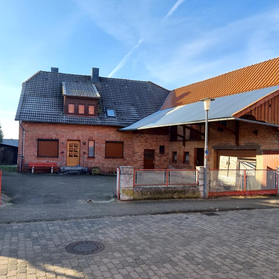Thumbnail-Einfamilienhaus mit vielen Nebengebäuden 2000qm Grund bebaubar