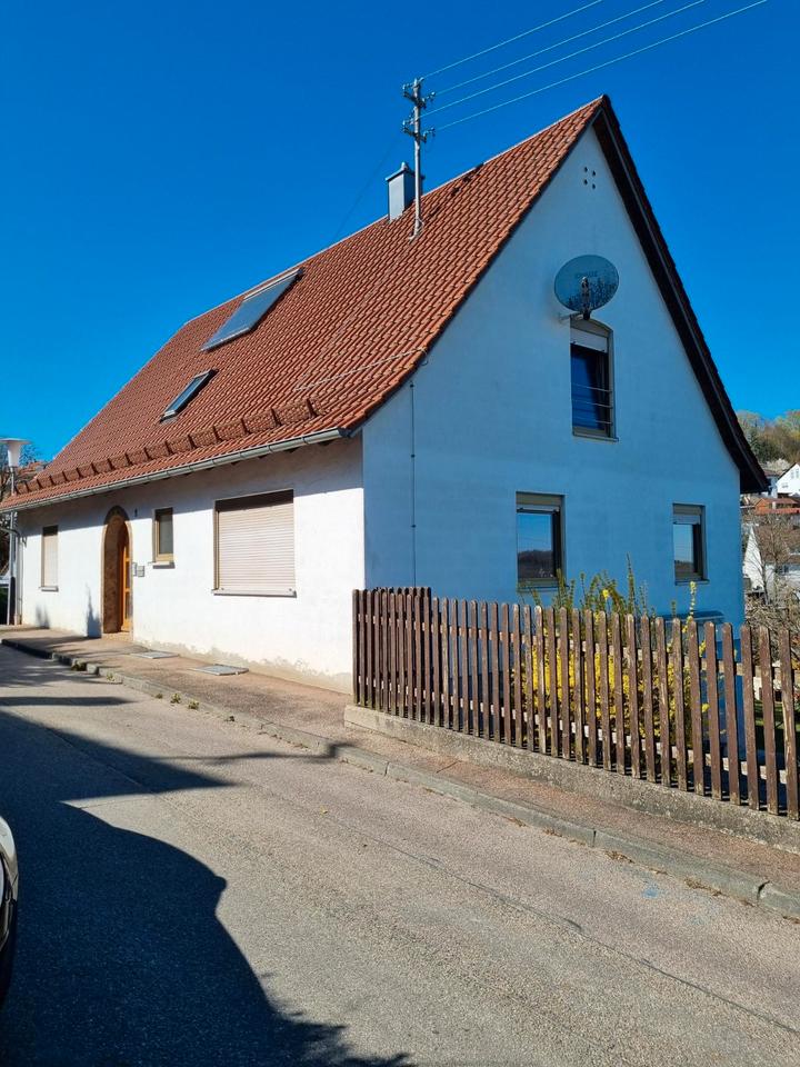 Thumbnail-Haus mit Potential in ruhiger Lage und großem Garten in Flochberg