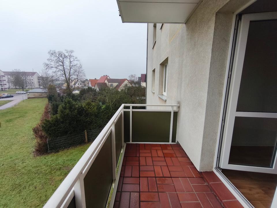 Thumbnail-Erdgeschosswohnung mit Balkon und Tageslichtbad – ideal für entspanntes Wohnen