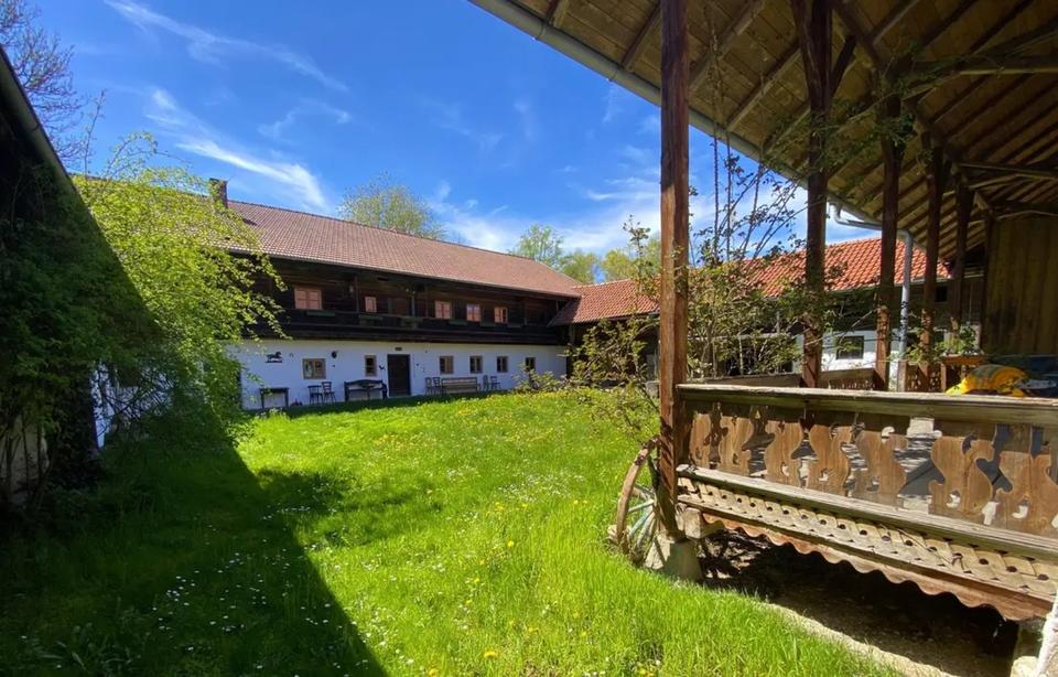 Thumbnail-Historischer Vierseithof in Niederbayern
