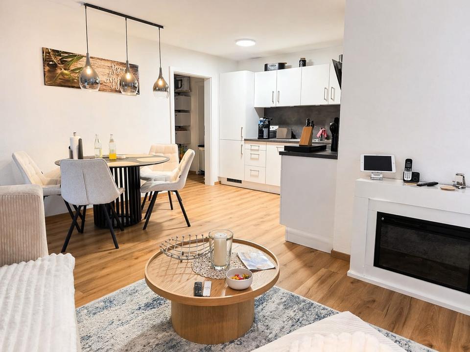 Thumbnail-Neuwertige 2,5 Zimmer Souterrain Wohnung mit Einbauküche+Terrasse