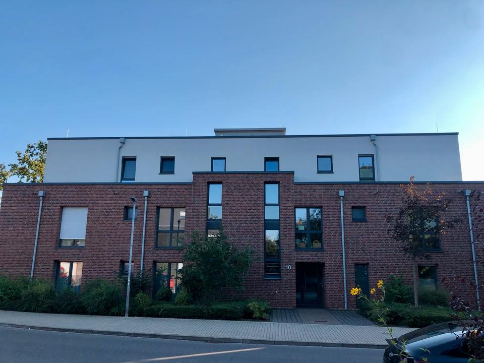 Thumbnail-Stilvolle Erdgeschosswohnung mit neuwertiger Einbauküche & Garten