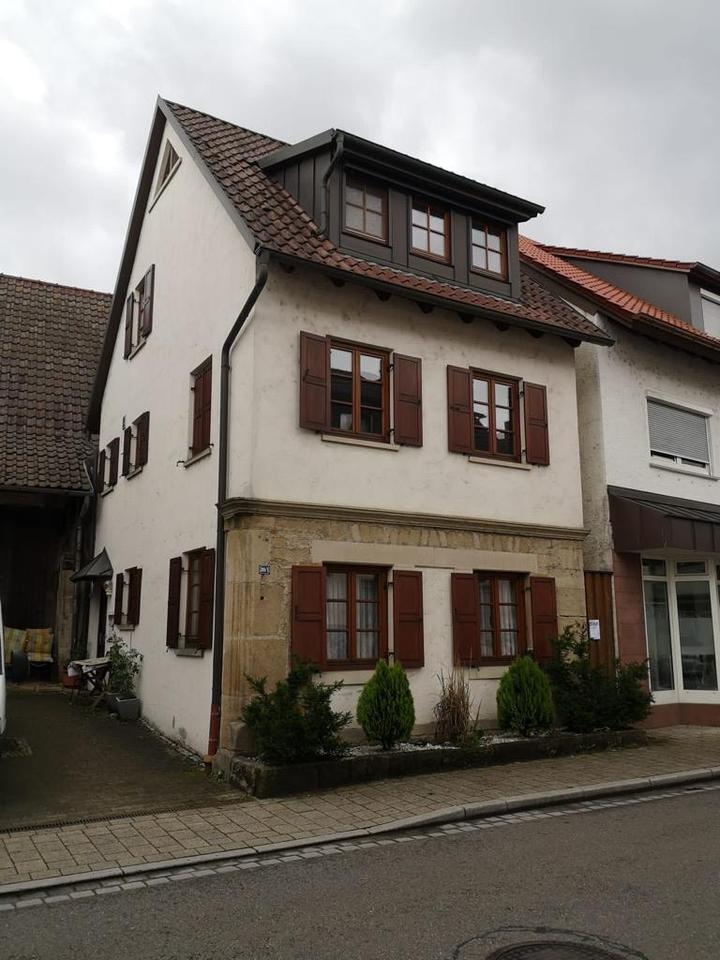 Thumbnail-Attraktive 3,5-Zimmer Mietwohnung in Neckartenzlingen