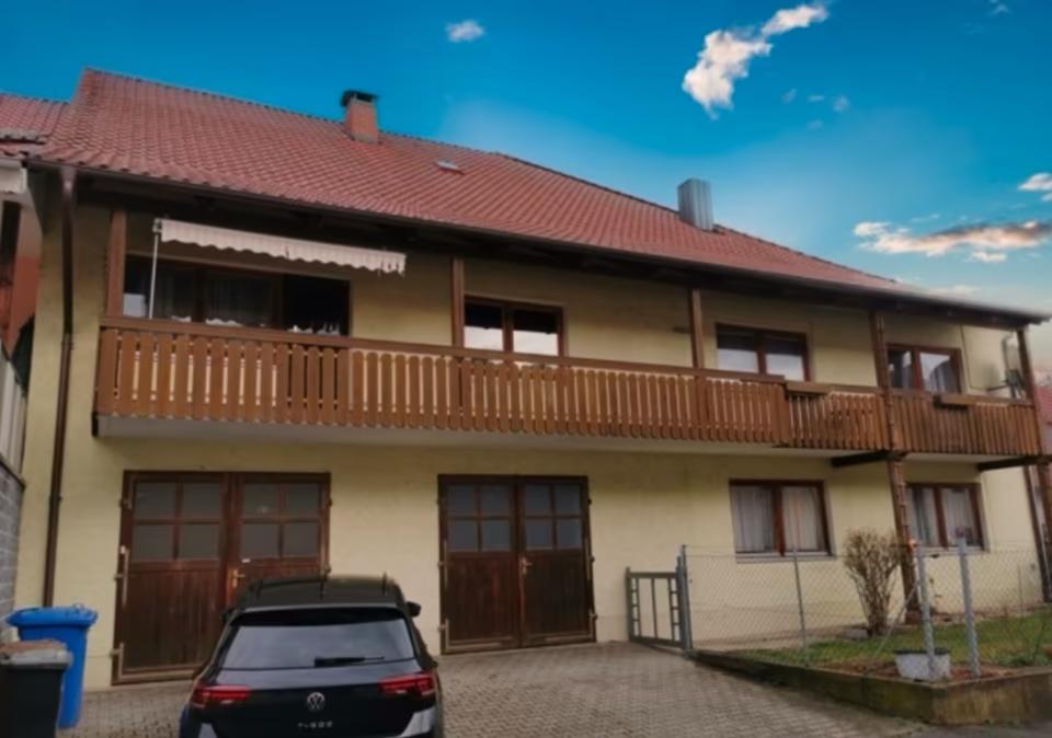 Thumbnail-Wohnhaus mit XXL Balkon und Garage! Zwei Generationen Haus! MFH