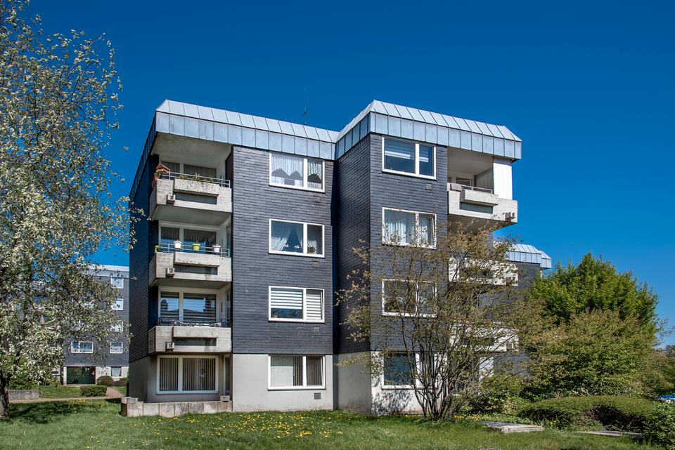 Thumbnail-Geräumige Wohnung mit Balkon in zentraler Lage
