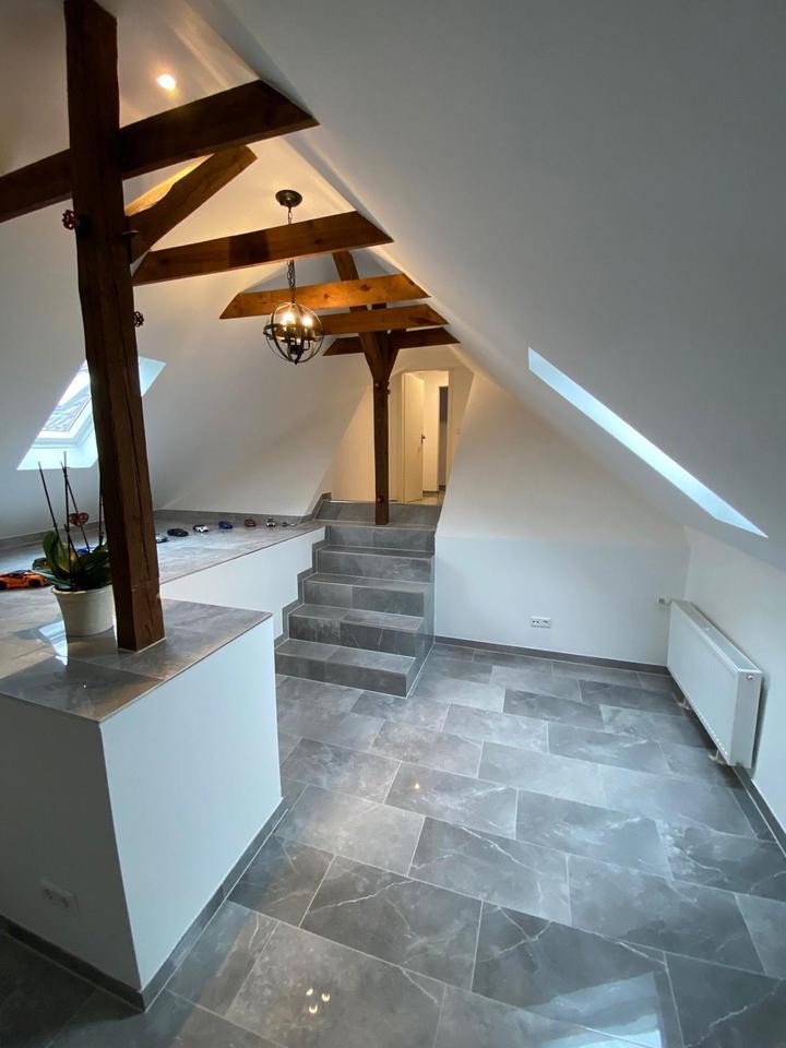 Thumbnail-EXCLUSIVE 3-4 Zimmer DG Wohnung *Küche *Wanne*Gallerie*Garage