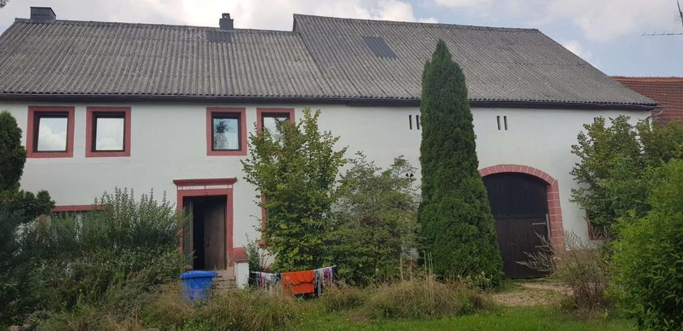 Thumbnail-Großes Bauernhaus mit großem Grundstück