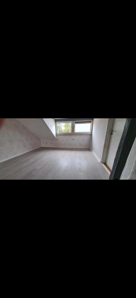 Thumbnail-Gemütliche 1,5-Zimmer-Dachgeschosswohnung (40 m²) in Walldorf