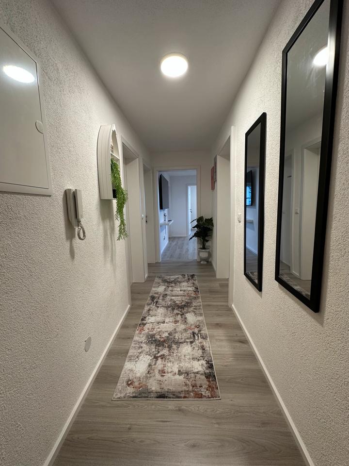 Thumbnail-Frisch renovierte 5 Zimmer WG ab JULI