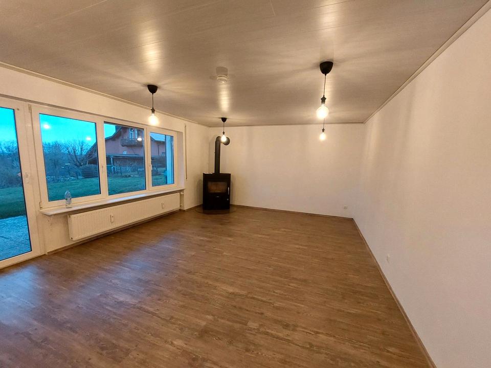 Thumbnail-Ruhige 2 Zimmerwohnung, Küche, Bad, Terrasse, Garten, Garage