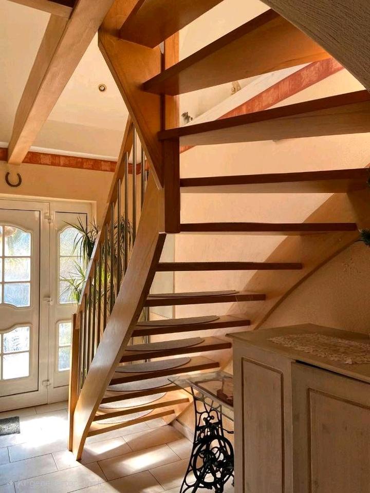 Thumbnail-5-Zimmer Einfamilienhaus mit Garage in Lindlar-Kuhlbach