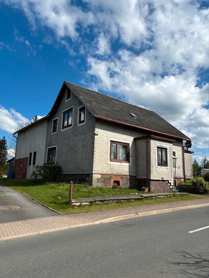 Thumbnail-Renovierungsbedürftiges Haus